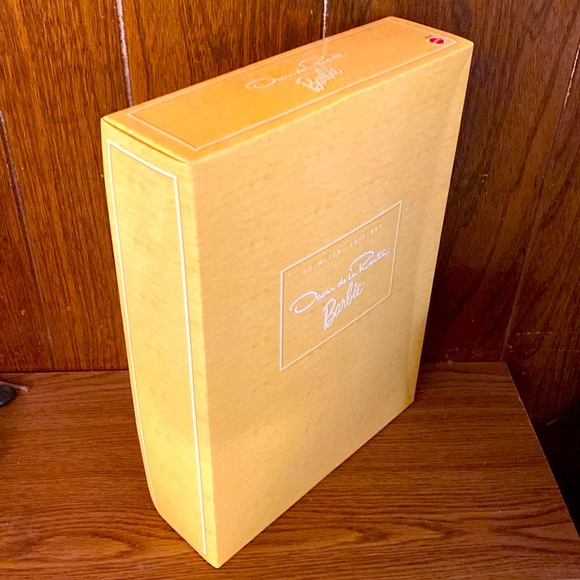 FLASH SALE!👗 OSCAR DE LA RENTA BARBIE 👗 Limited Edition 👗 1998 👗 #20376 - Picture 9 of 14